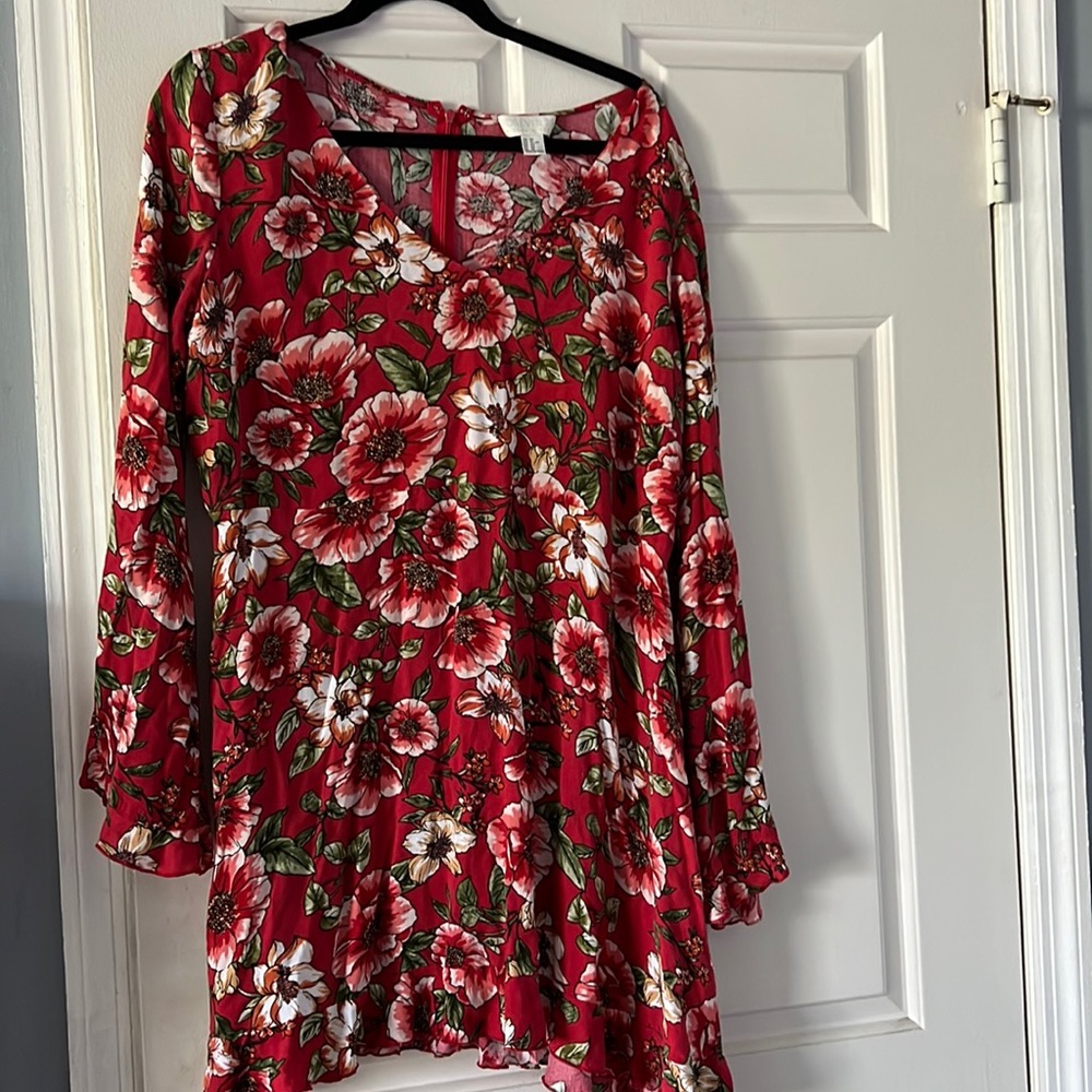 Forever 21 Plus Long Flare Sleeve Floral Dress